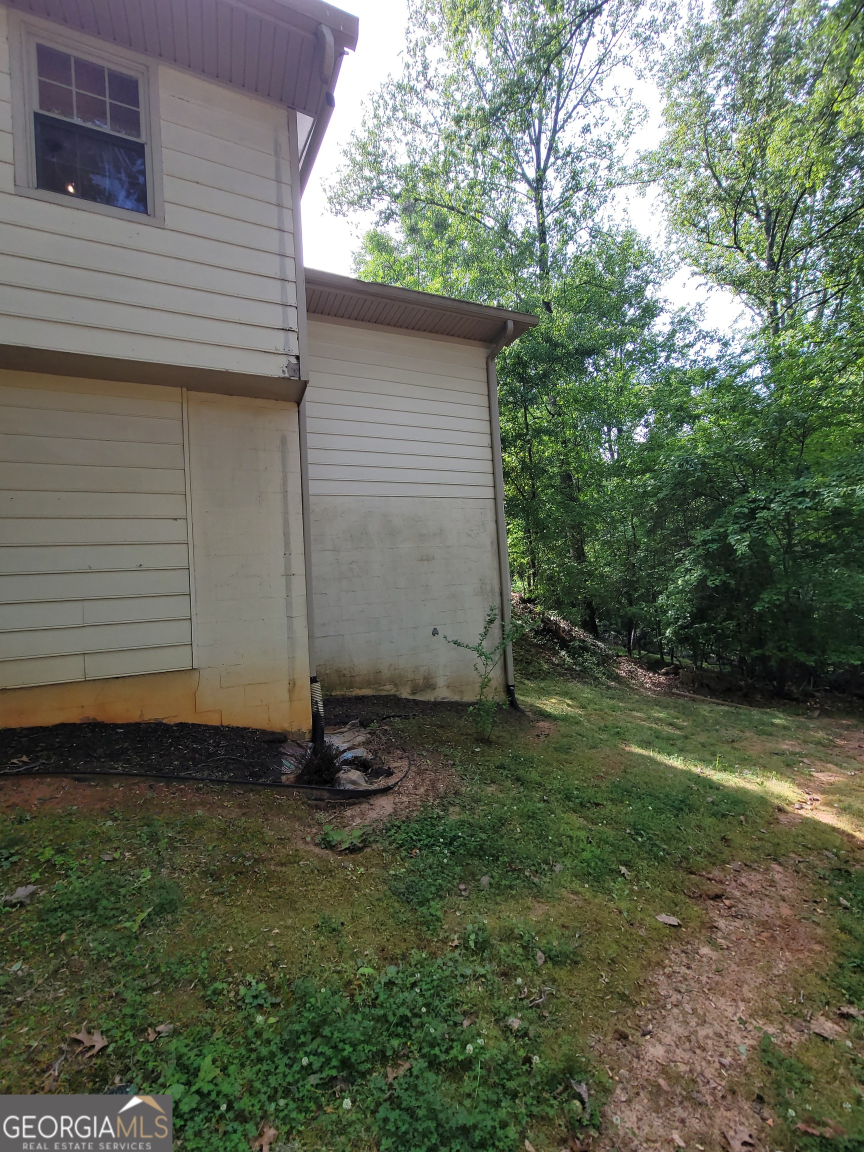 2212 Colonial Circle Gainesville GA 30501