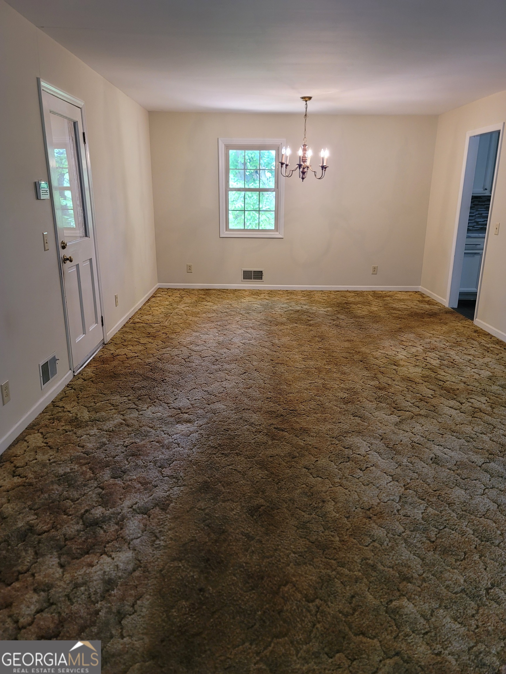 2212 Colonial Circle Gainesville GA 30501