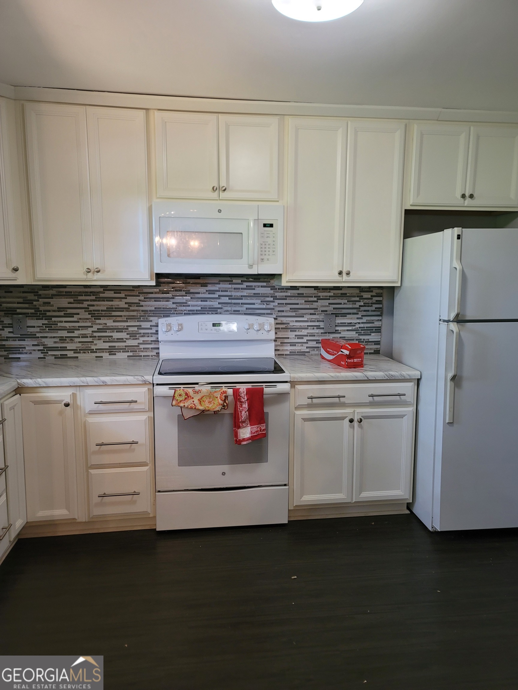 2212 Colonial Circle Gainesville GA 30501