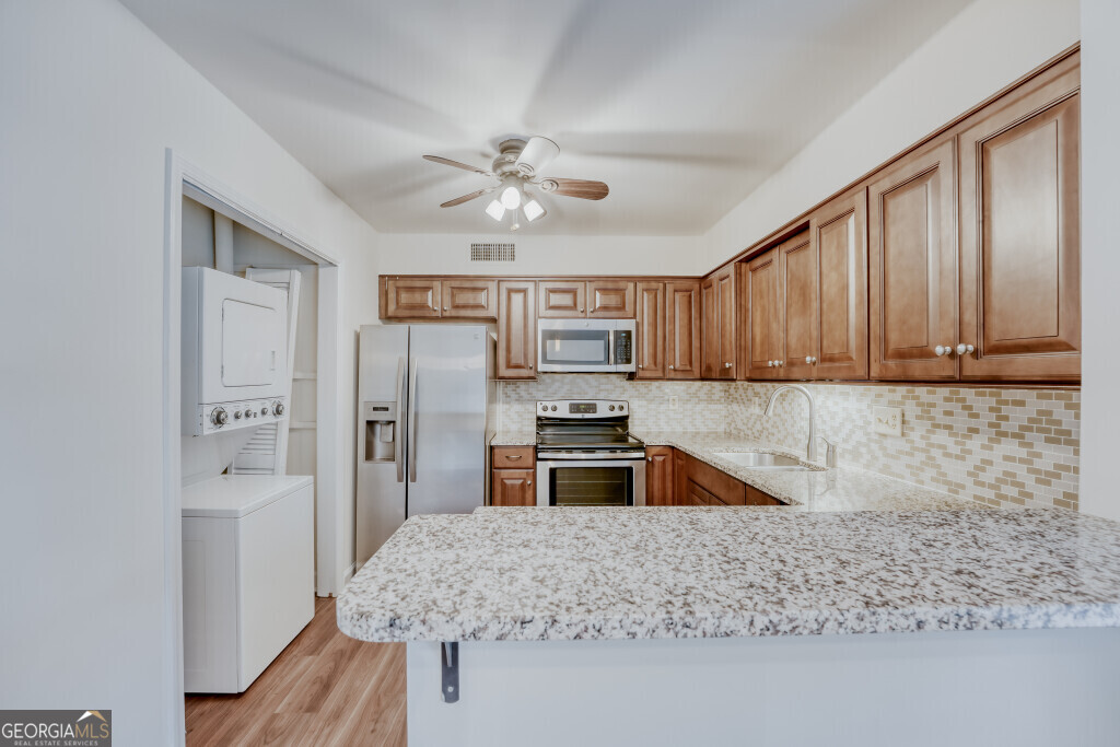 134 Woodmere Square NW Atlanta GA 30327