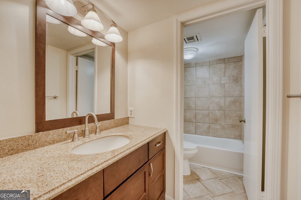 134 Woodmere Square NW Atlanta GA 30327