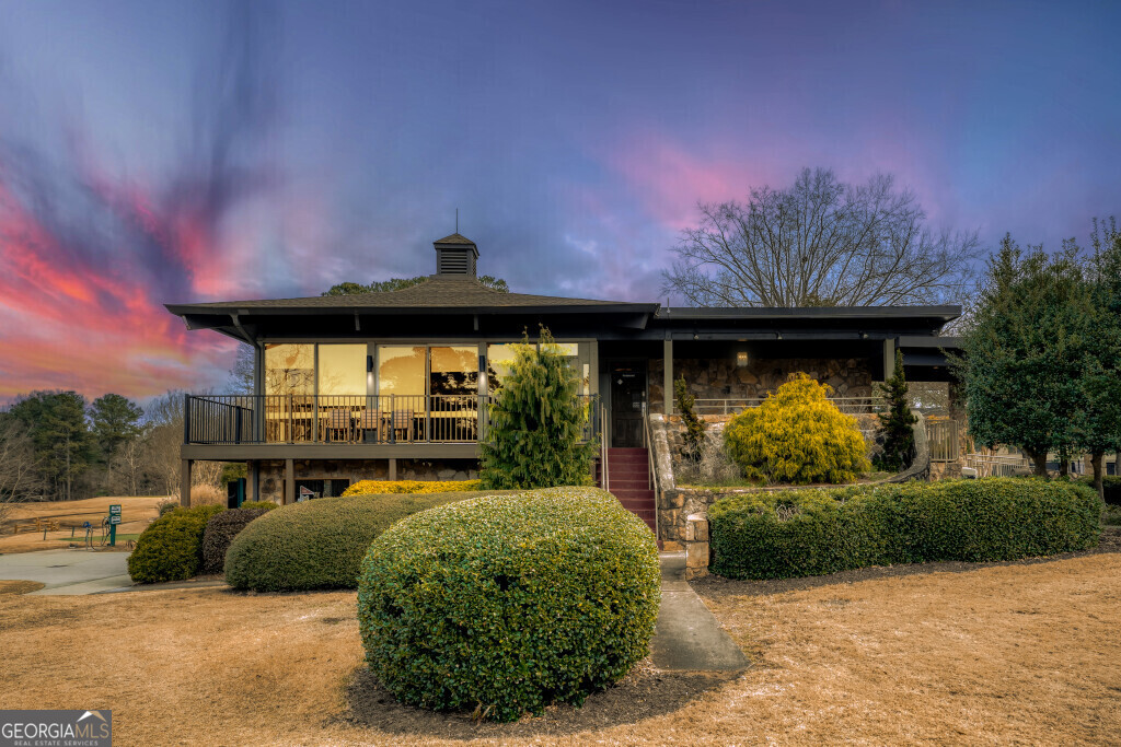134 Woodmere Square NW Atlanta GA 30327