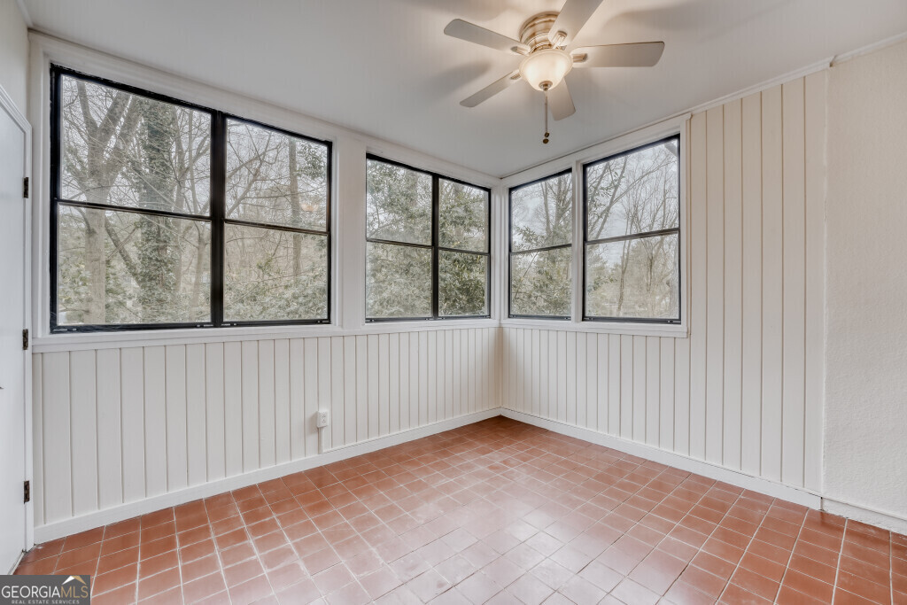 134 Woodmere Square NW Atlanta GA 30327