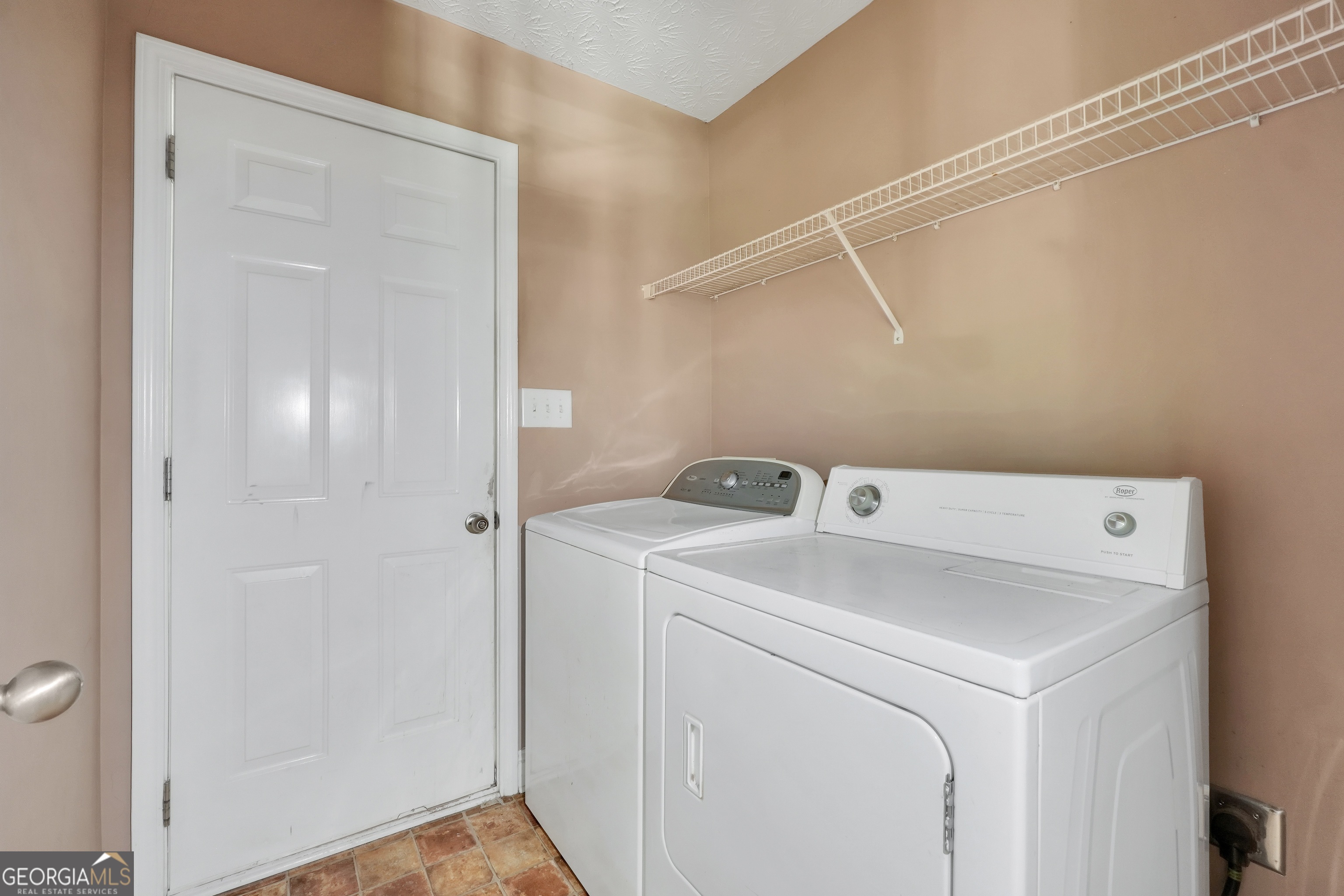 1128 Meadowview Drive Jackson GA 30233