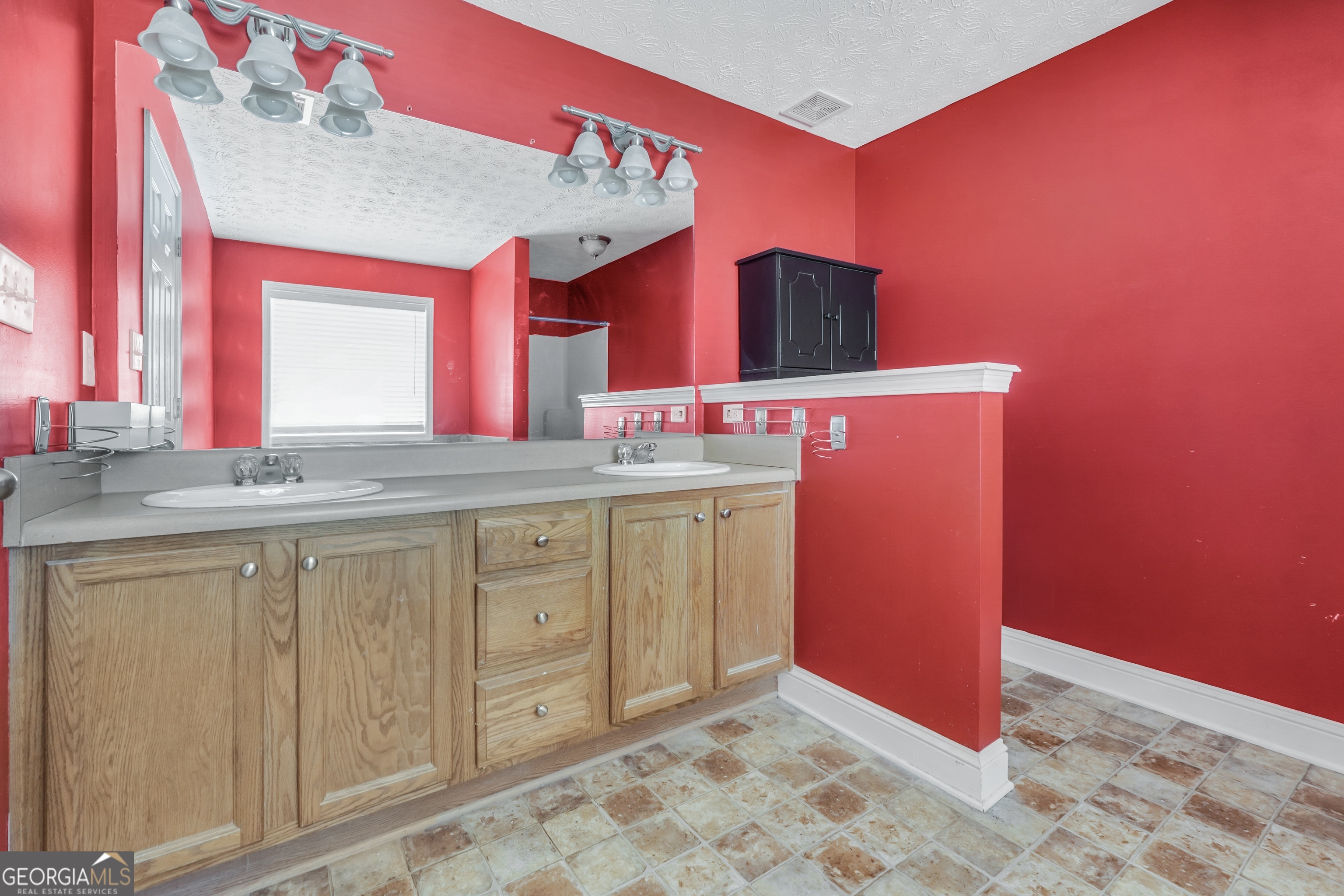 1128 Meadowview Drive Jackson GA 30233