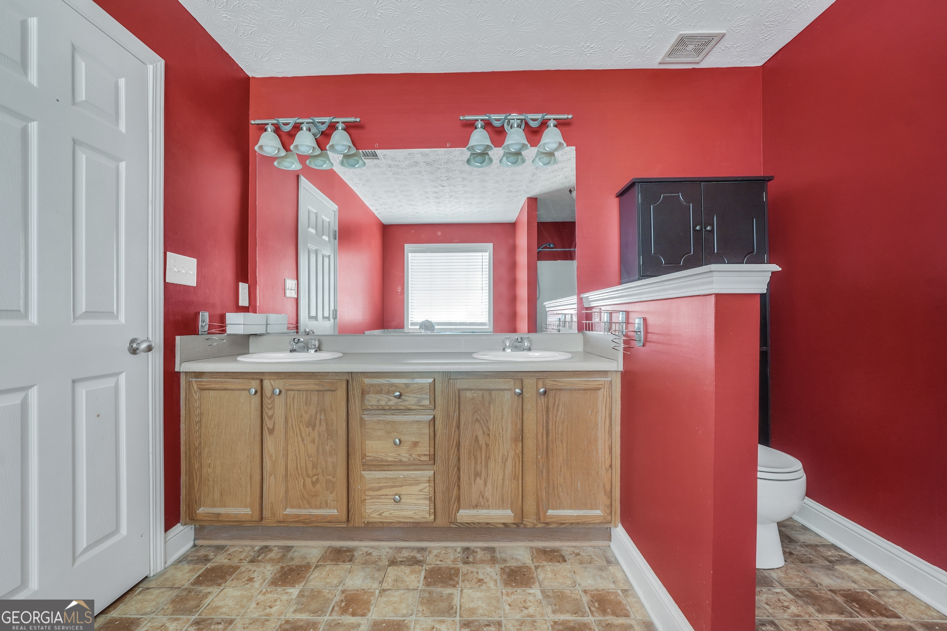 1128 Meadowview Drive Jackson GA 30233