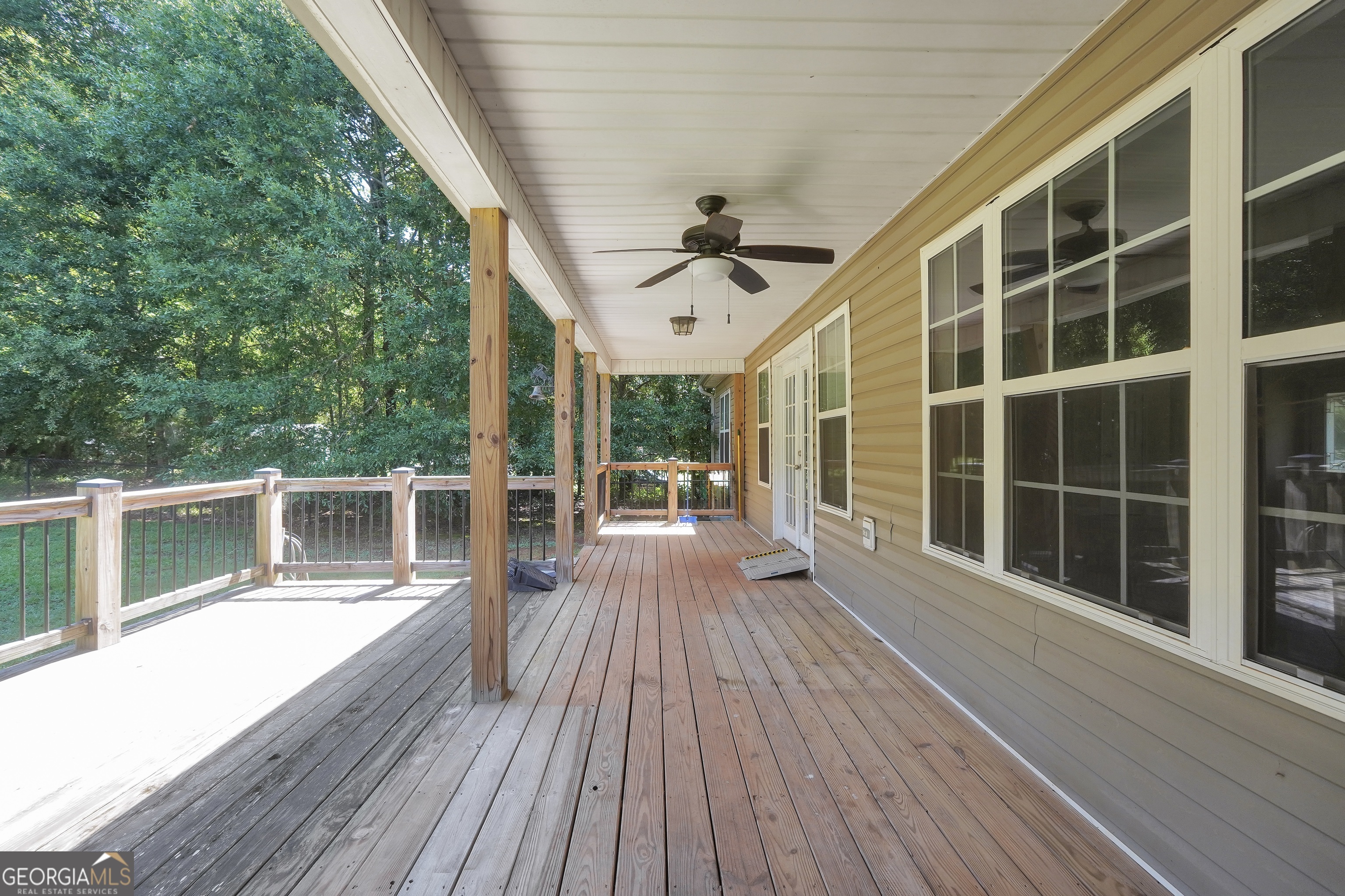 1128 Meadowview Drive Jackson GA 30233