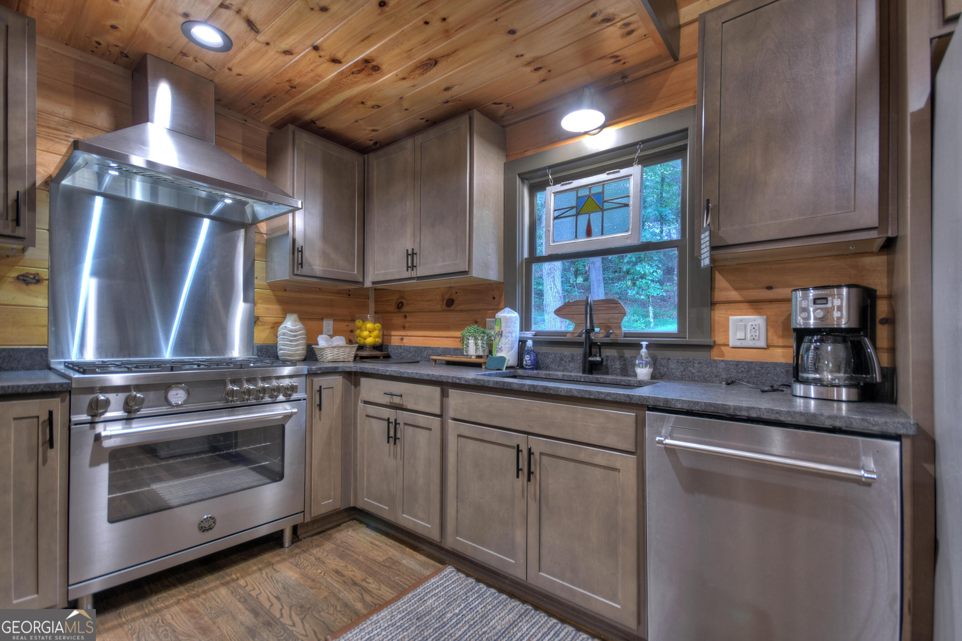 11 Brown Mountain Place Suches GA 30572