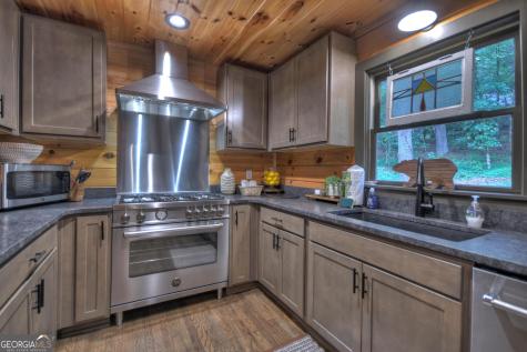 11 Brown Mountain Place Suches GA 30572