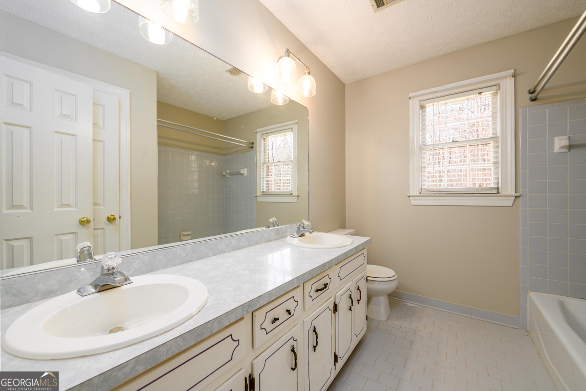 6420 Phillips Place Lithonia GA 30058