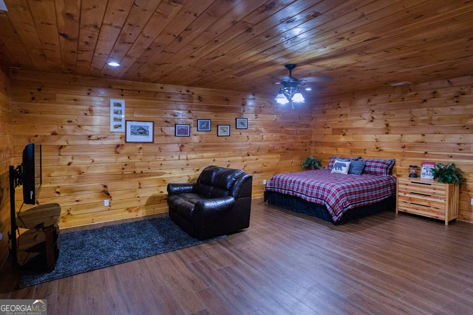 181 Henry Street Cleveland GA 30528