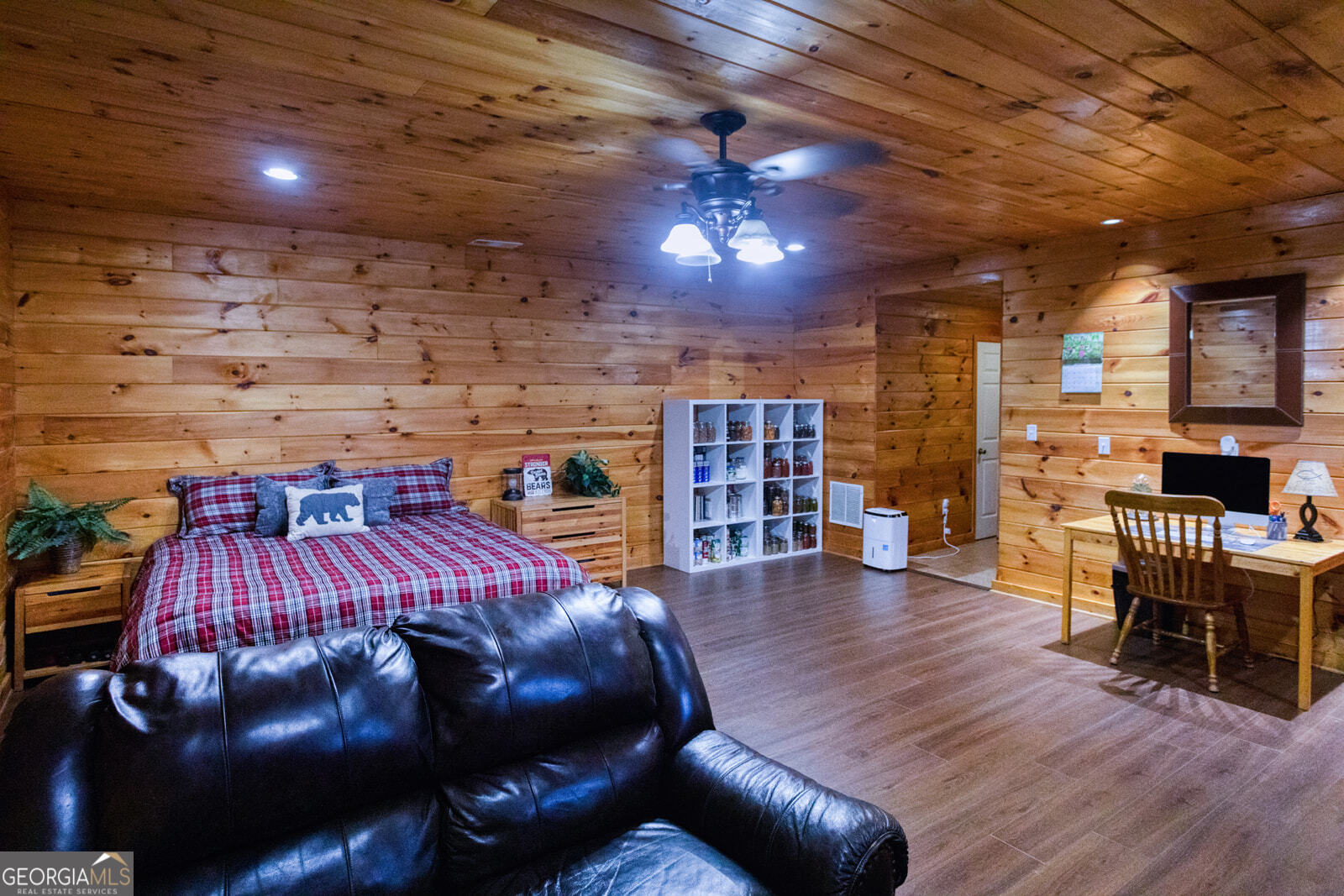 181 Henry Street Cleveland GA 30528