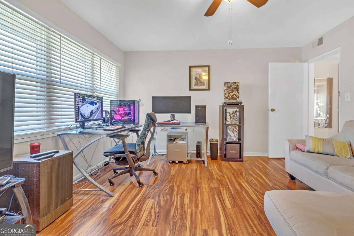 276 Lakemoore Drive NE Atlanta GA 30342