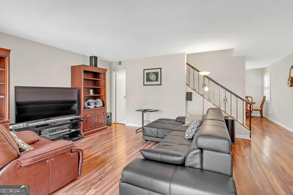 276 Lakemoore Drive NE Atlanta GA 30342