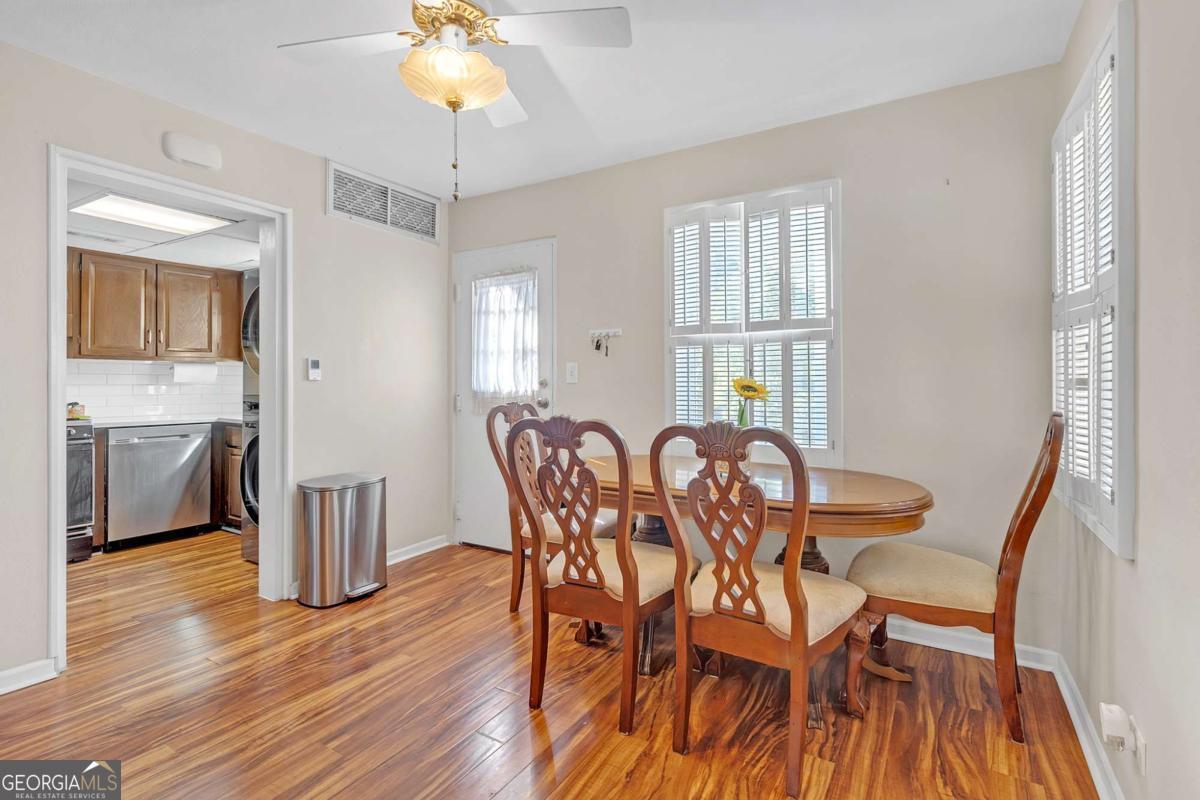 276 Lakemoore Drive NE Atlanta GA 30342