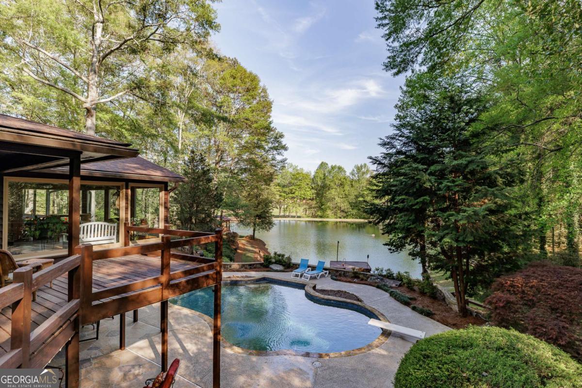 2462 Centerville Rosebud Road Loganville GA 30052