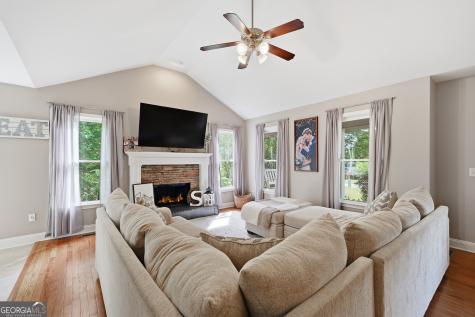 93 Horseshoe Bend Jasper GA 30143