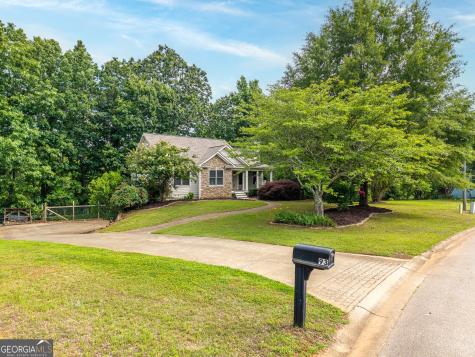 93 Horseshoe Bend Jasper GA 30143