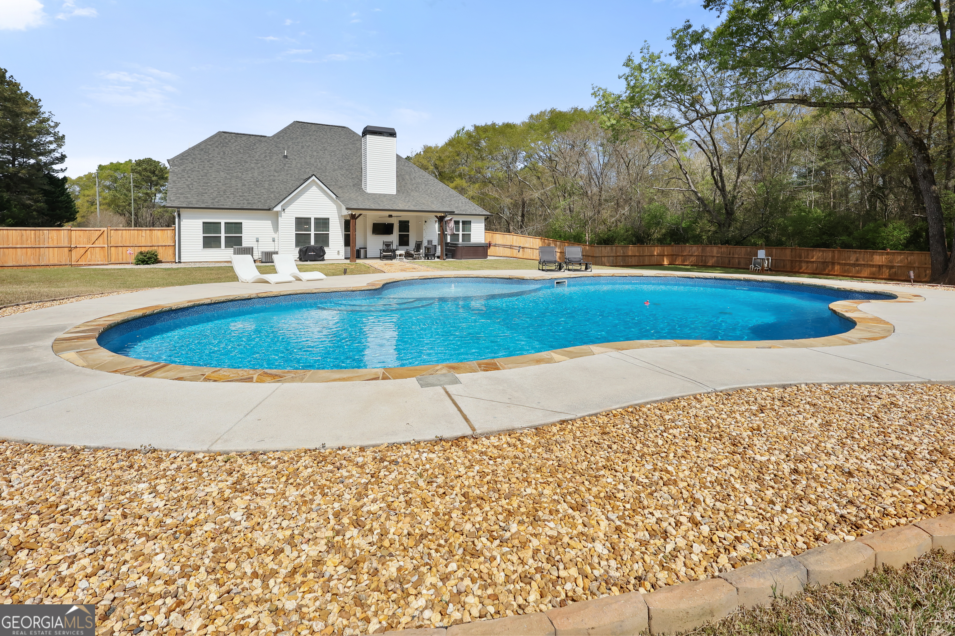 198 Higgins Road Flovilla GA 30216