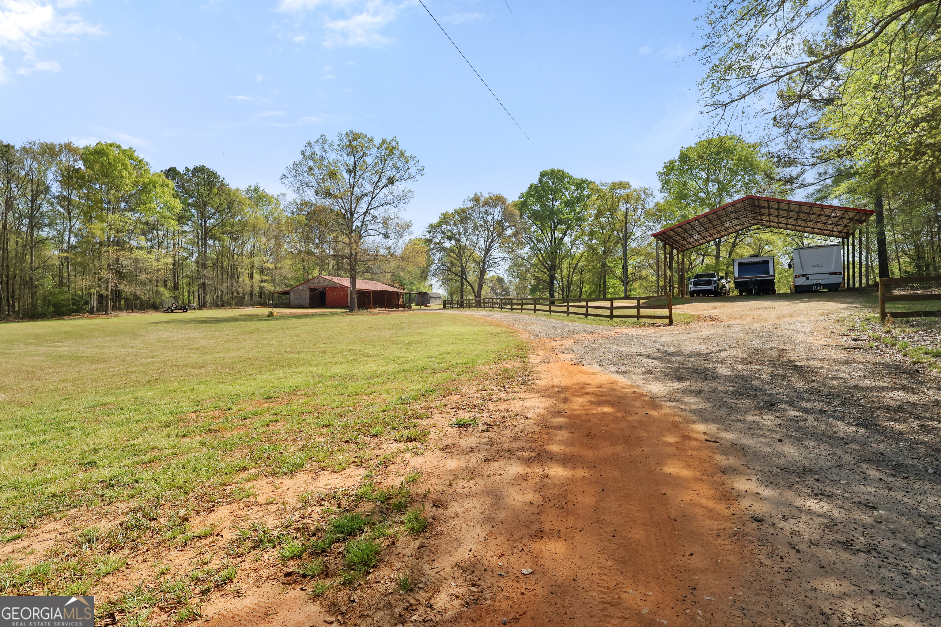 198 Higgins Road Flovilla GA 30216