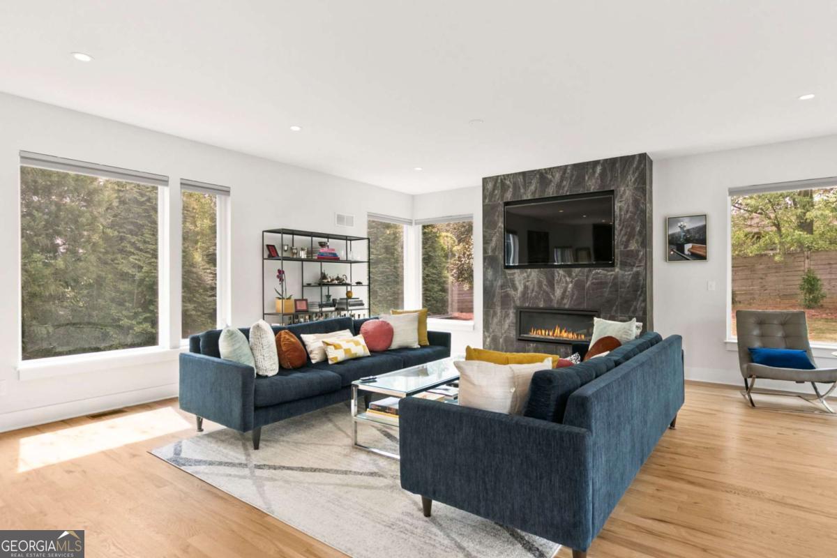 2264 Oakawana Drive Atlanta GA 30345