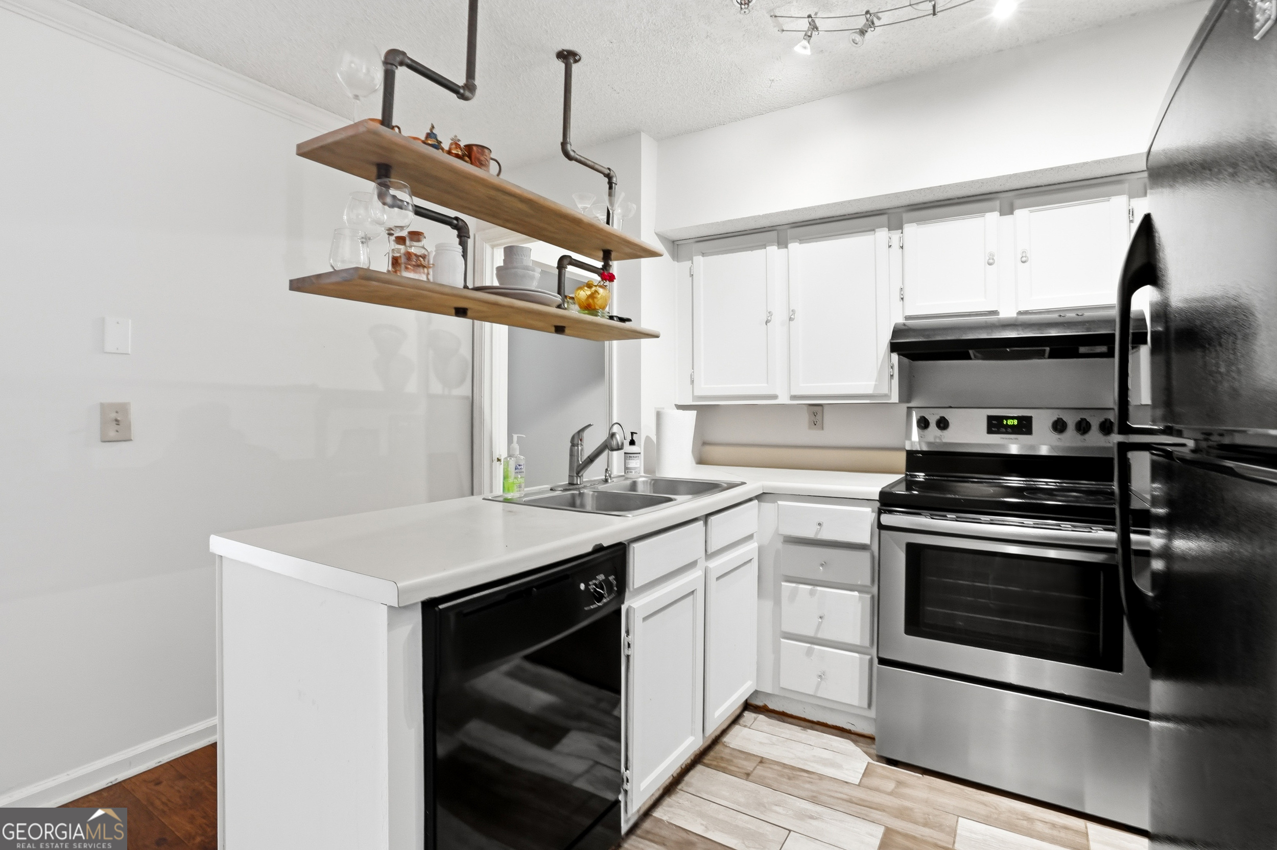 561 Cobblestone Trail Avondale Estates GA 30002