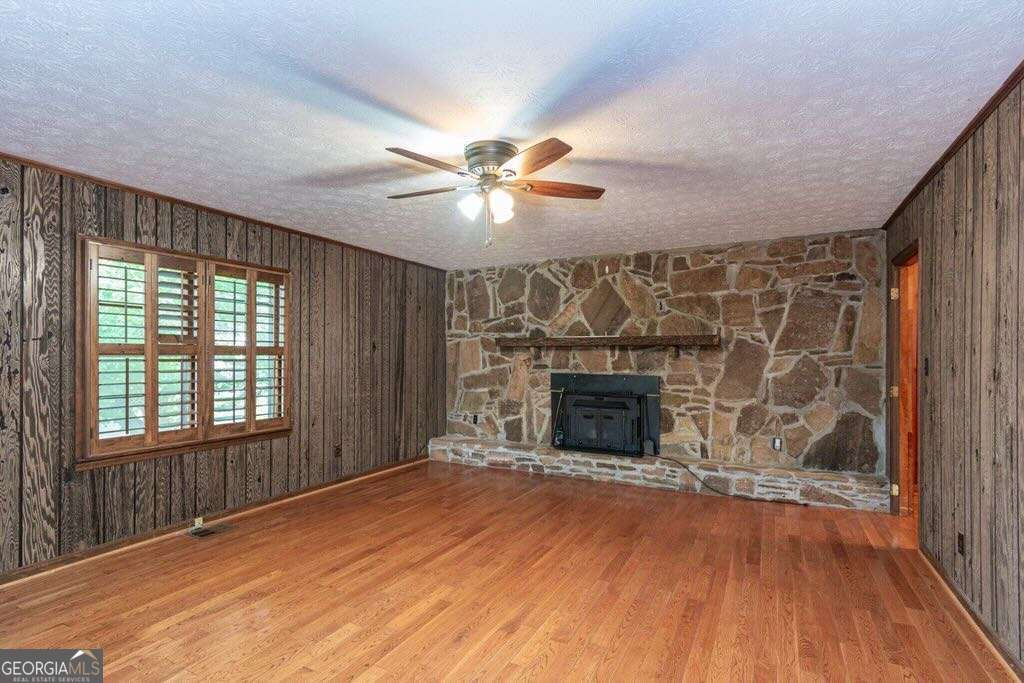 7194 Reinhardt College Parkway Waleska GA 30183