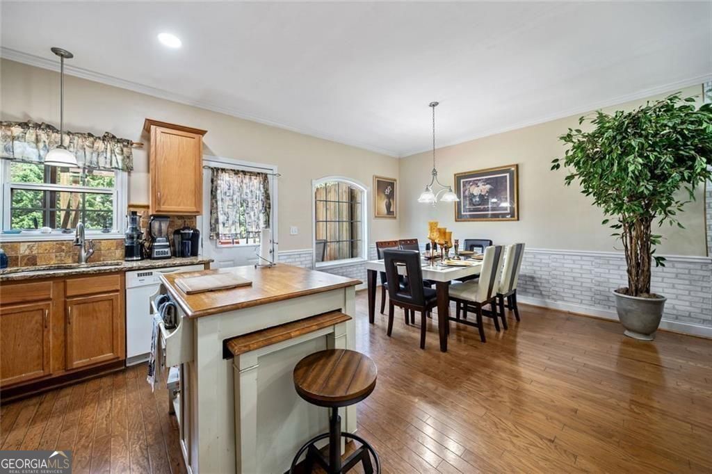 251 Derby Court Acworth GA 30102
