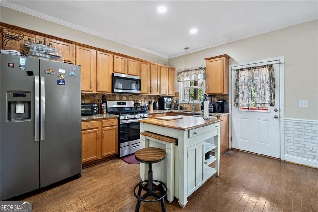 251 Derby Court Acworth GA 30102