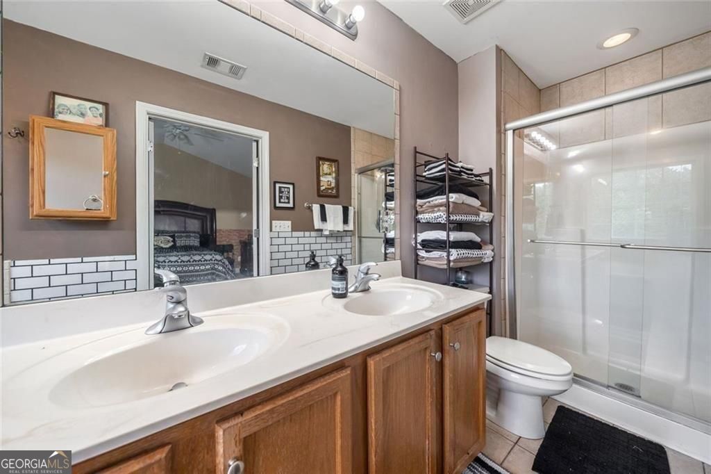 251 Derby Court Acworth GA 30102