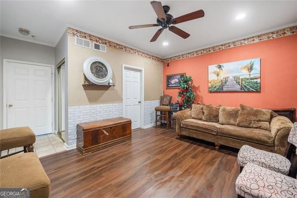 251 Derby Court Acworth GA 30102
