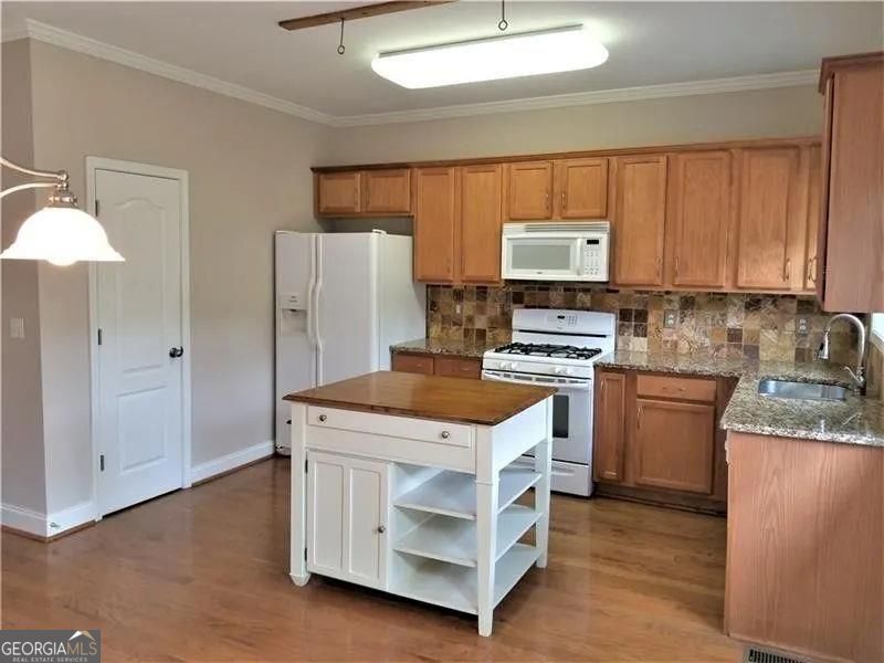 251 Derby Court Acworth GA 30102