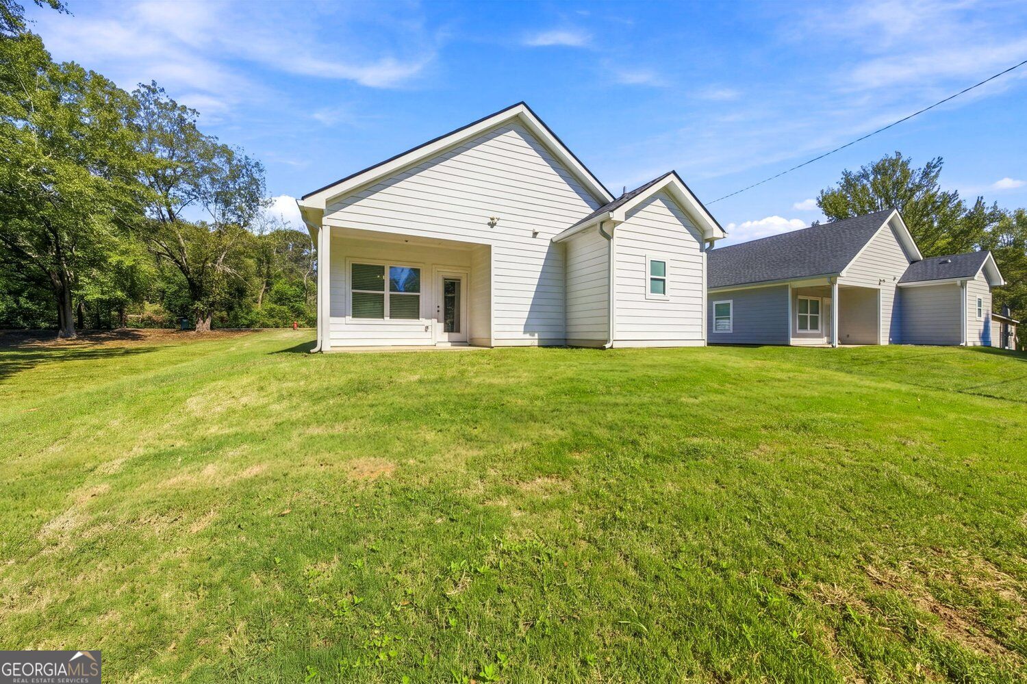 694 Railroad Avenue Comer GA 30629