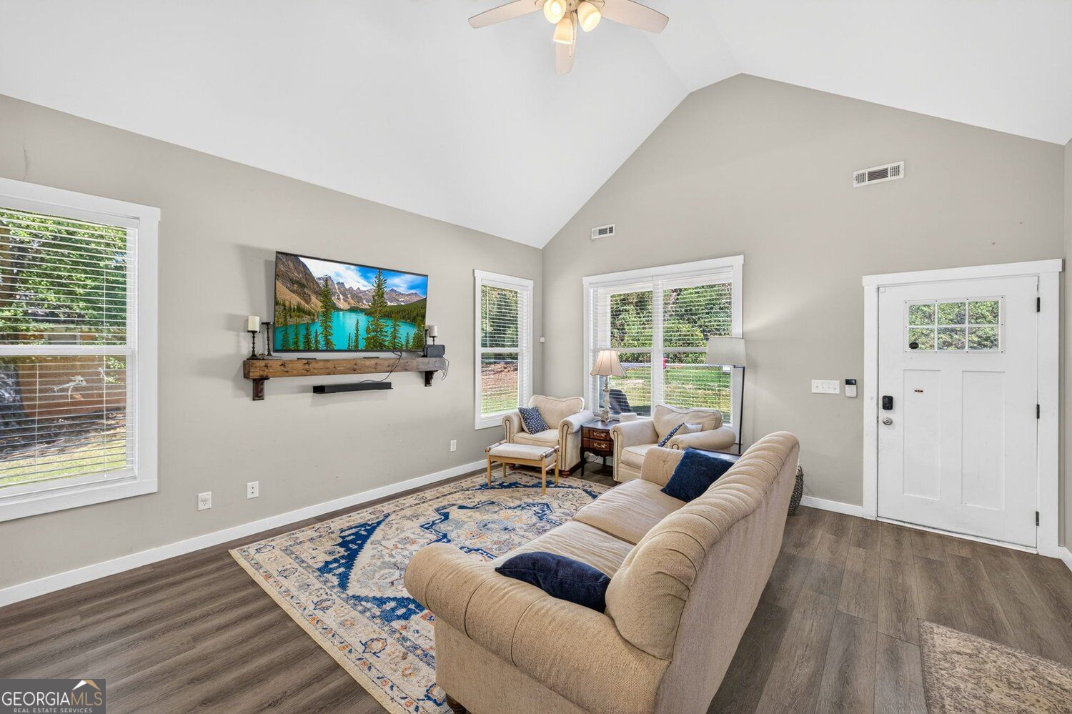694 Railroad Avenue Comer GA 30629
