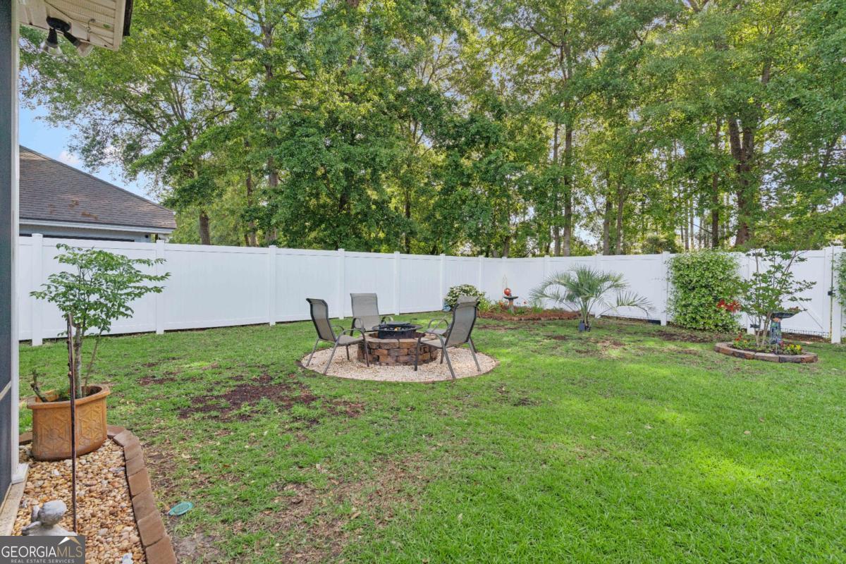 256 Long Way Brunswick GA 31523