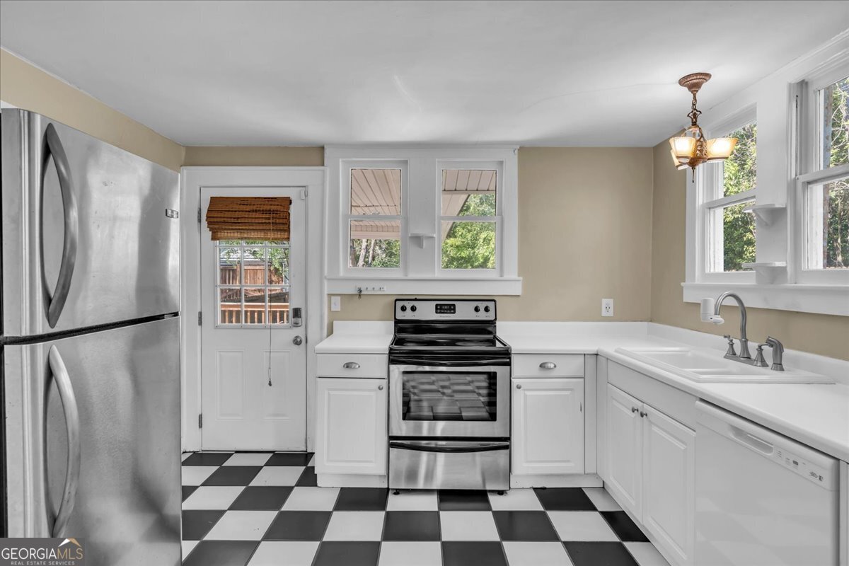 218 West Drive Dublin GA 31021