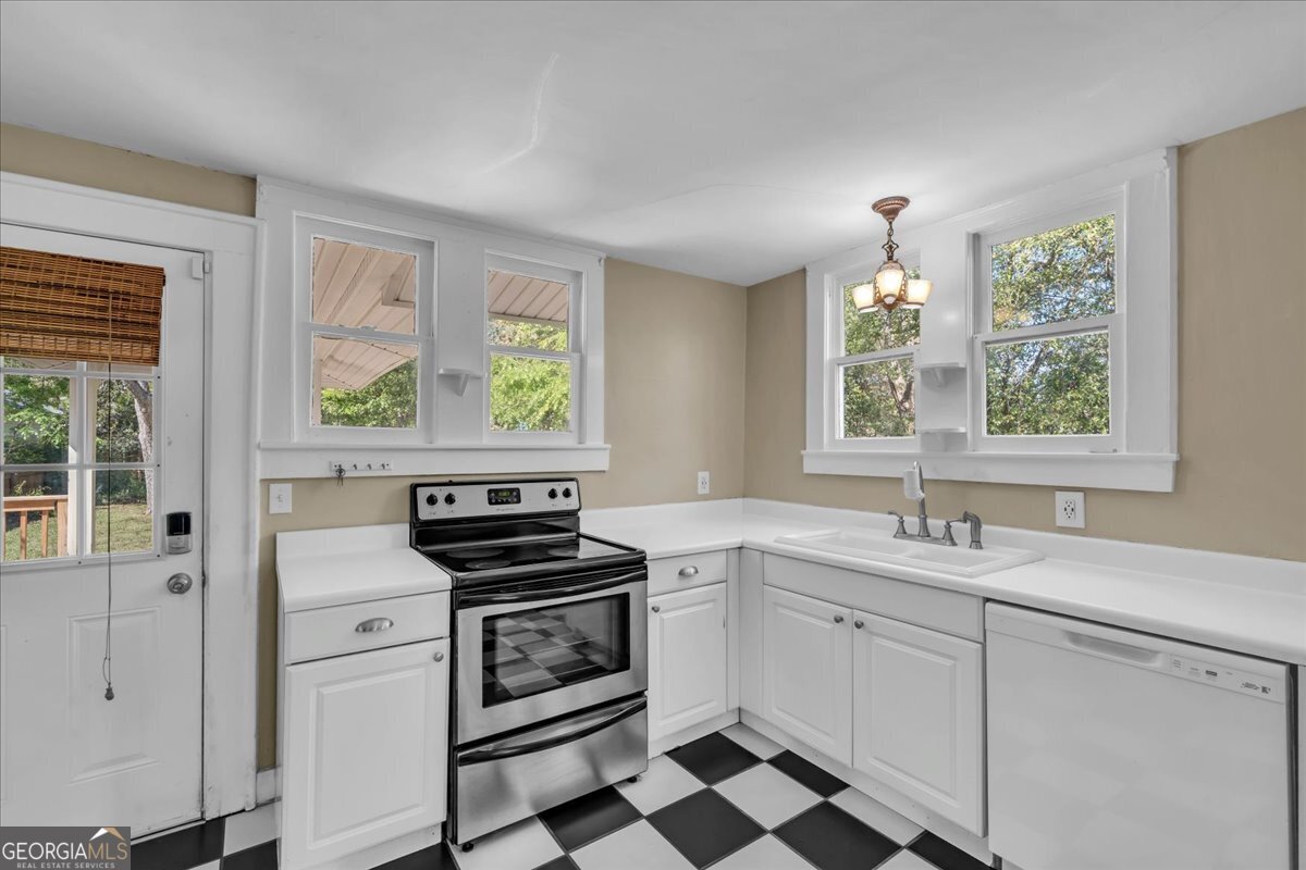 218 West Drive Dublin GA 31021