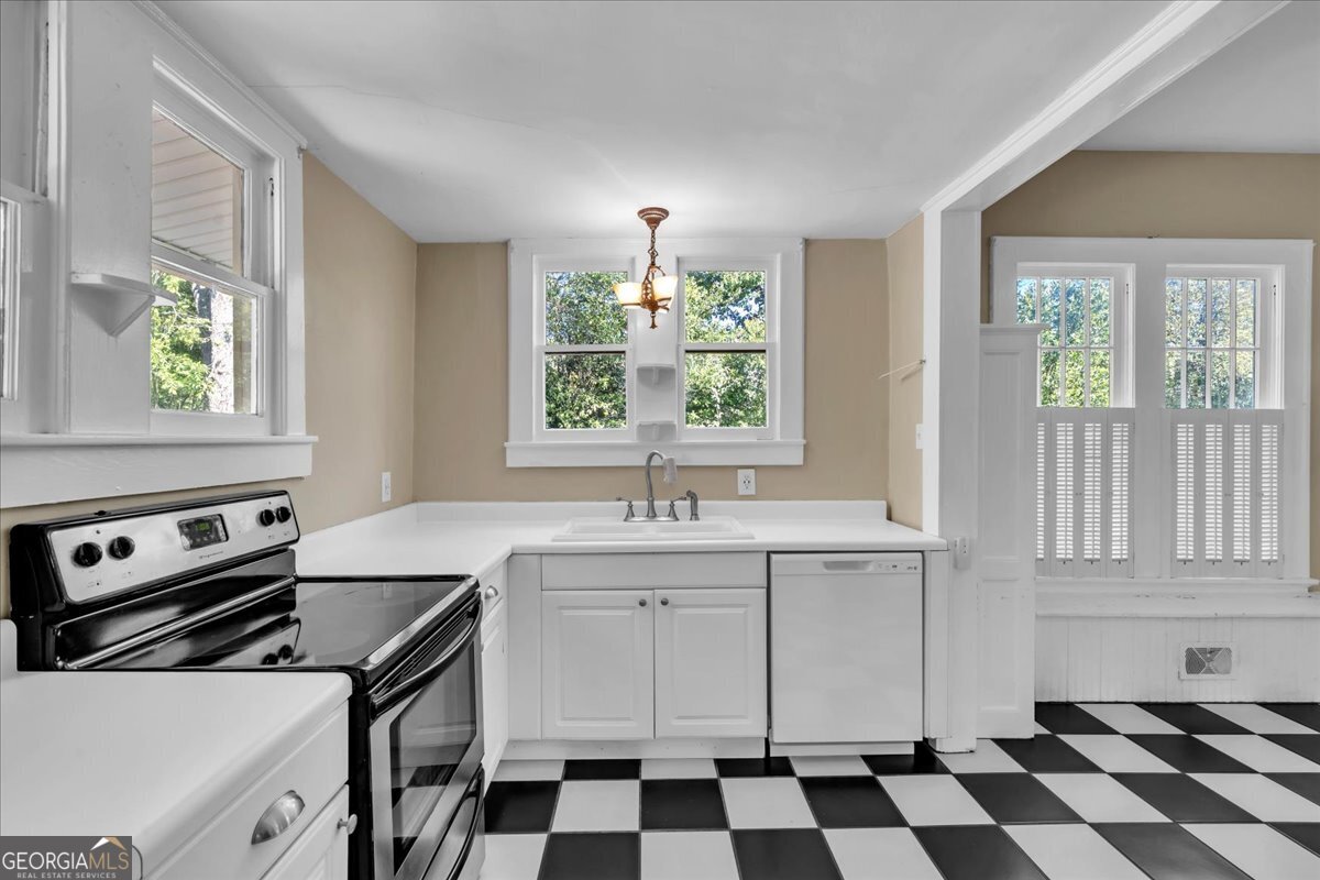 218 West Drive Dublin GA 31021