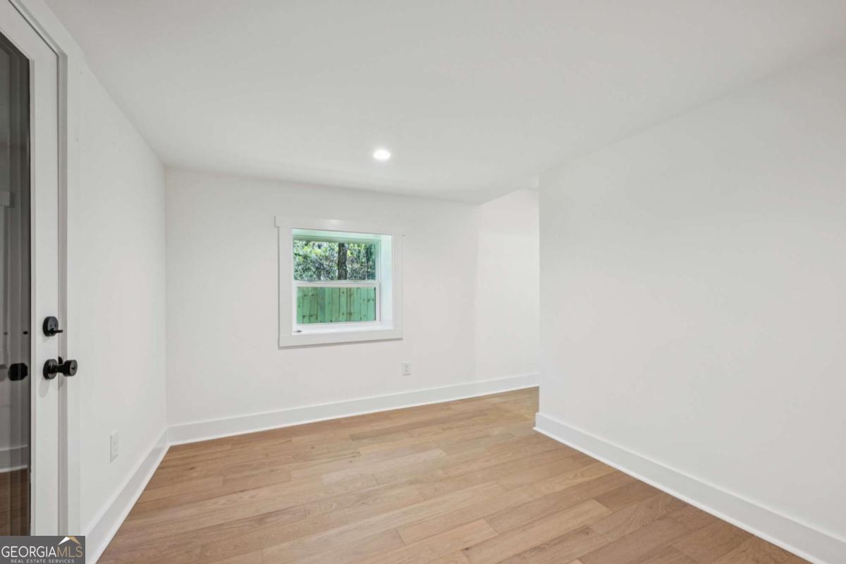 1917 Thompson Avenue East Point GA 30344