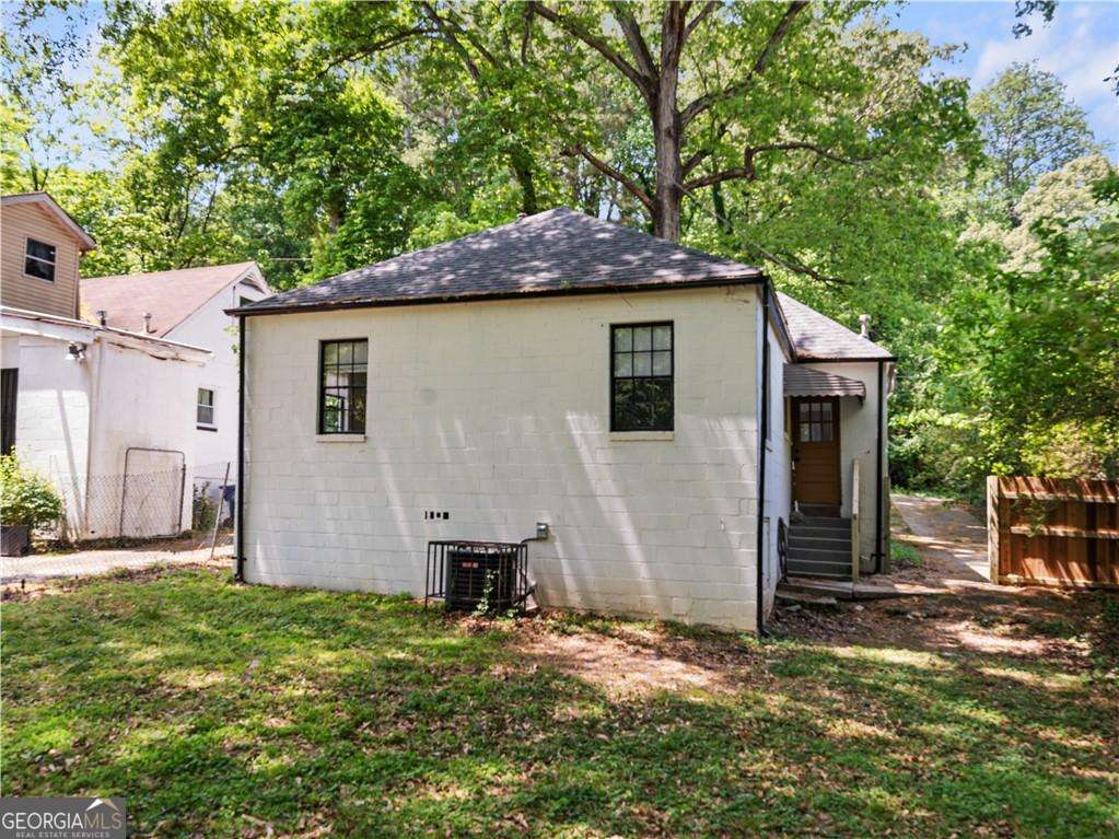 889 Edwin Place NW Atlanta GA 30318