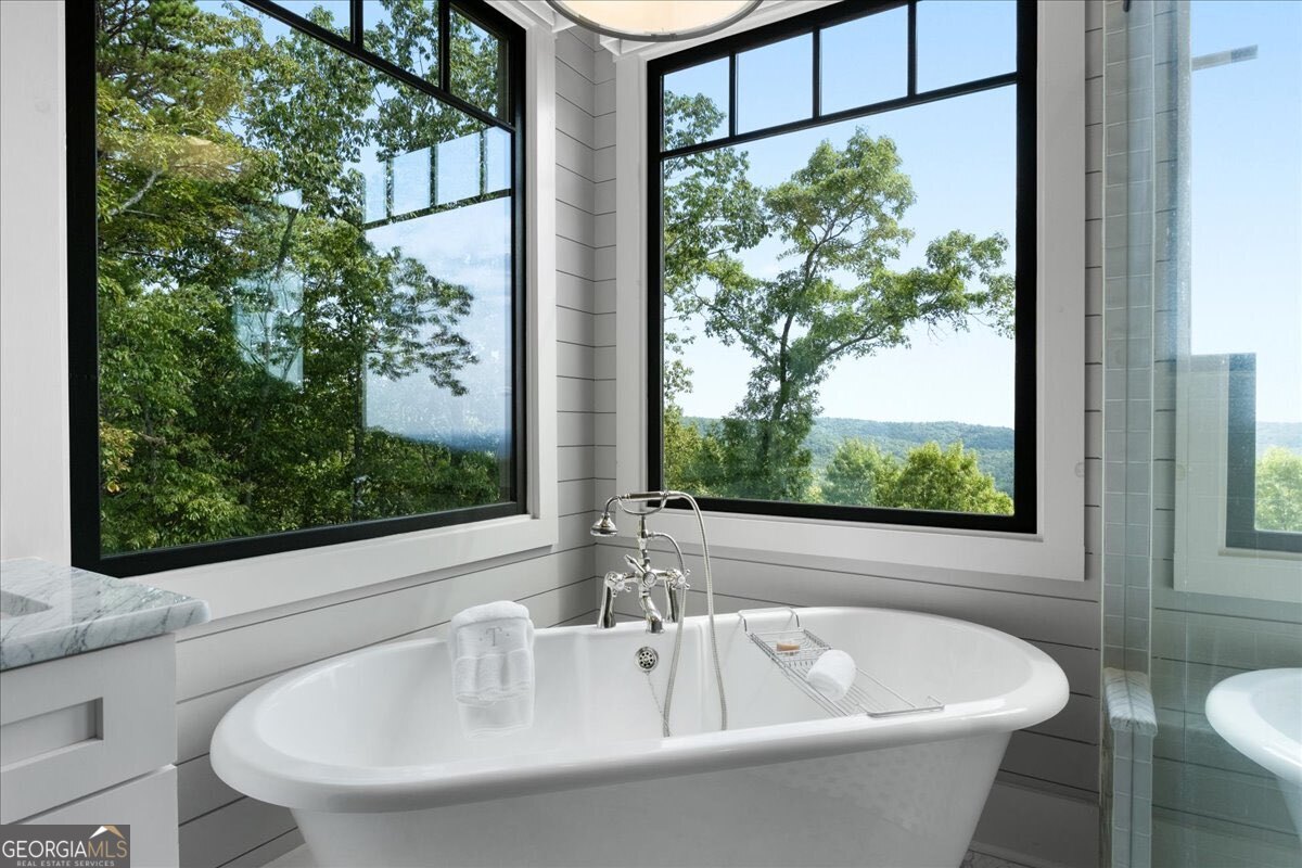 207 Utana Bluffs Trail Ellijay GA 30540