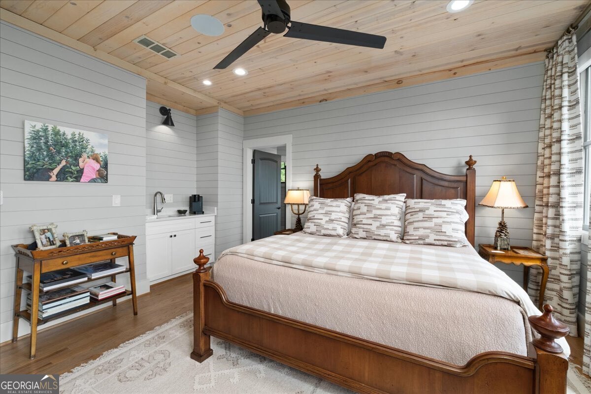 207 Utana Bluffs Trail Ellijay GA 30540
