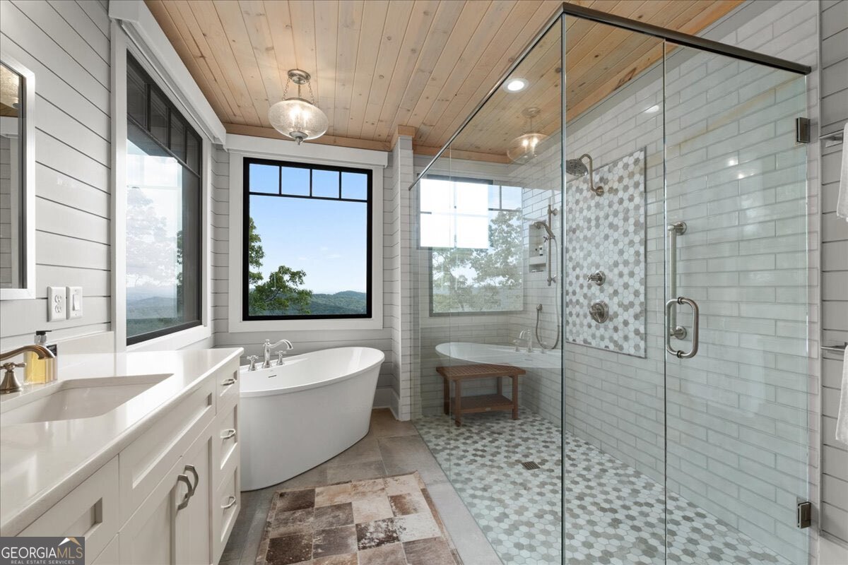 207 Utana Bluffs Trail Ellijay GA 30540