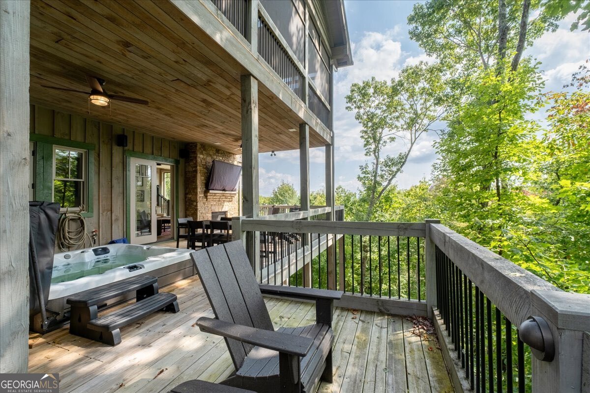 207 Utana Bluffs Trail Ellijay GA 30540