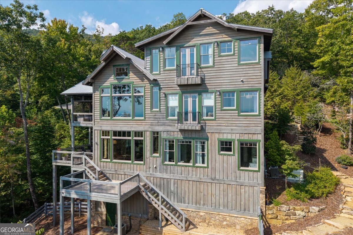 207 Utana Bluffs Trail Ellijay GA 30540