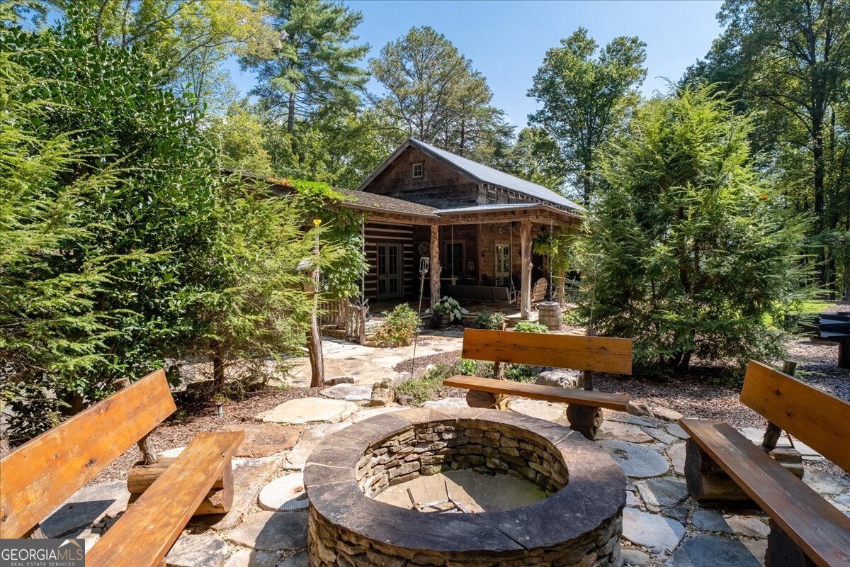 207 Utana Bluffs Trail Ellijay GA 30540