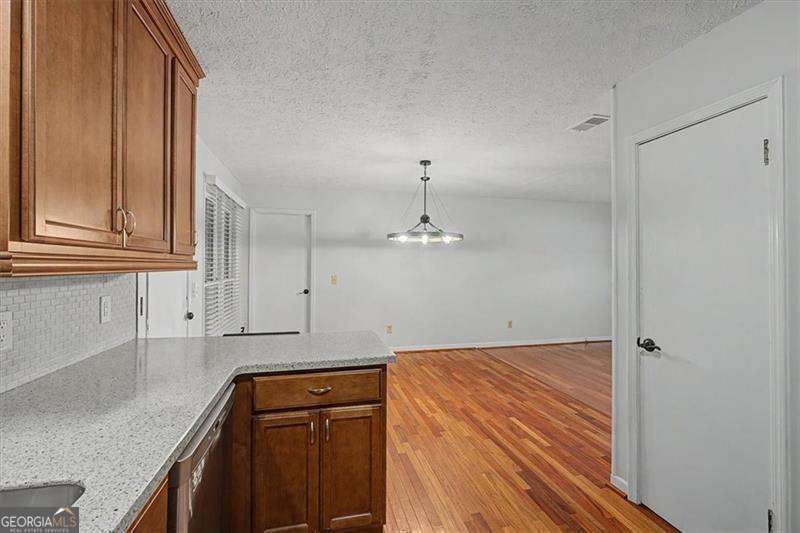3095 Woodland Drive NW Kennesaw GA 30152