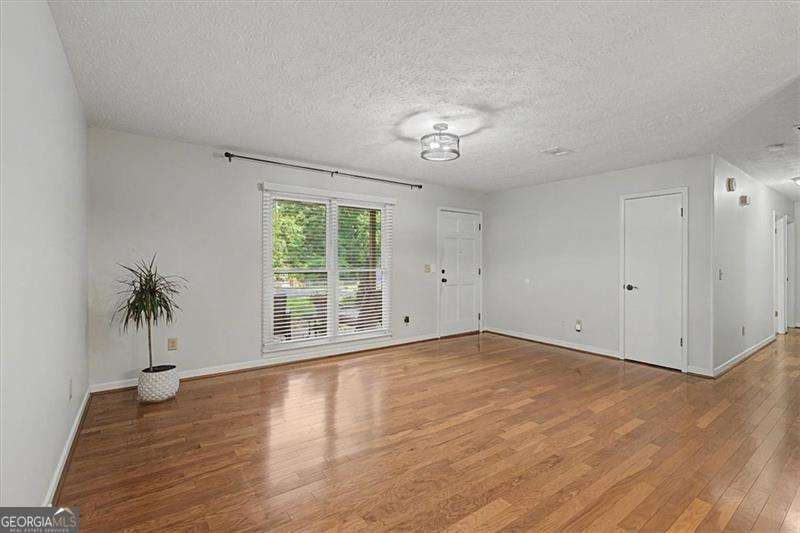 3095 Woodland Drive NW Kennesaw GA 30152