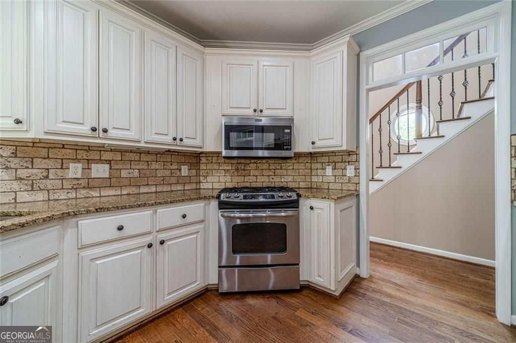 395 Amberbrook Circle Grayson GA 30017