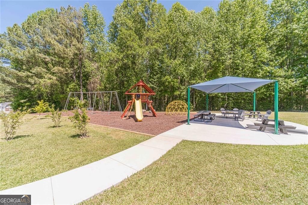 395 Amberbrook Circle Grayson GA 30017